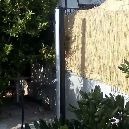 Willa Sahara House *